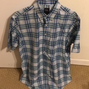 Casual summer shirt by Jos A Bank. Size XL